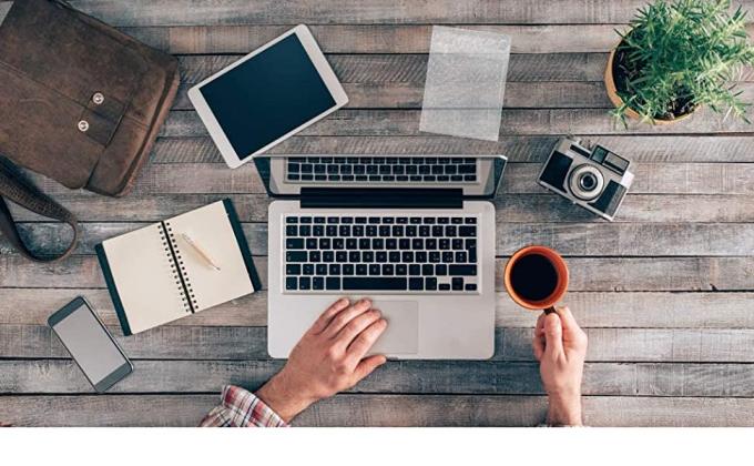 Laser Film Bubble Slider Zipper Bags Pack Express Poly Bubble Mailers Padded Shipping Mailing Bags Custom Logo 9